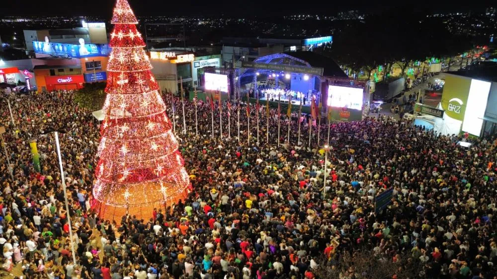 Show de Fernandinho em Sumaré reúne milhares de pessoas e marca evento natalino