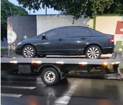 Após cavalo de pau na madrugada, motorista tem carro apreendido em Mogi Guaçu