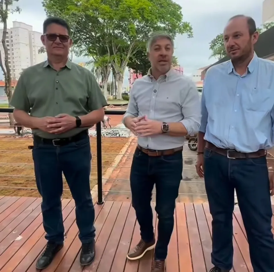 Coluna: Enquanto obra pública está paralisada, Falsetti se promove com obra privada