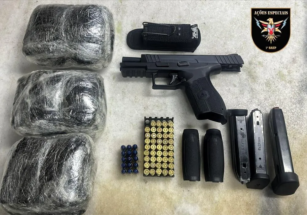 Suspeito tenta fugir do Baep, mas acaba preso com drogas e arma