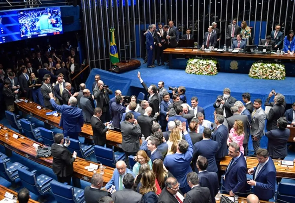 STF suspende trecho de PL que libera emendas do orçamento secreto
