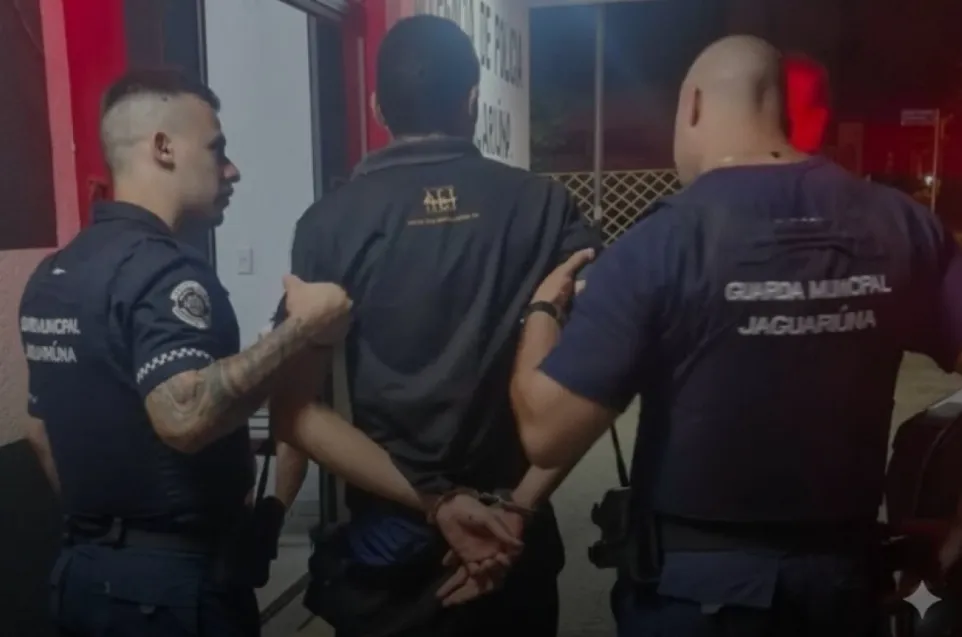Por ciúmes, homem mata padrasto a facadas durante ceia de Natal, em Jaguariúna