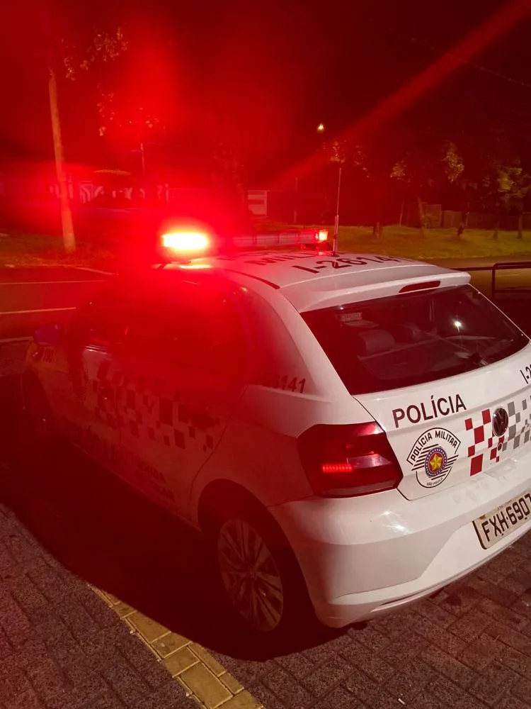 Homem é preso após agredir avó de 70 anos e ameaçar vizinhos em Mogi Guaçu