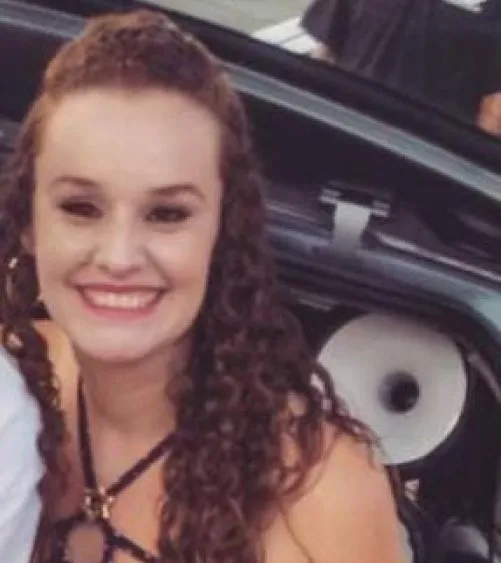  Paulínia: mulher que morreu após bater em poste com um Gol tinha 34 anos e gostava de carros