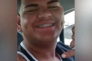 Salva-vidas morreu afogado após ficar preso em ralo de atração no Wet'n Wild