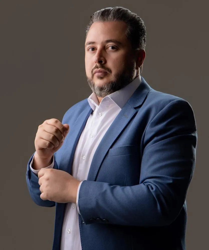 O Peso e o Privilégio de Liderar (Coluna do João Cleto)