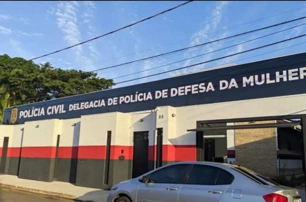 Idoso de 74 anos é preso após beijar criança de 10 anos na boca