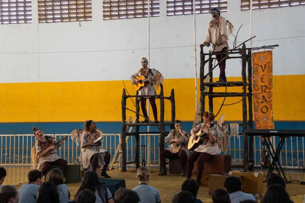 Espetáculo “DIFERENTÃO” celebra diversidade no Castro Mendes