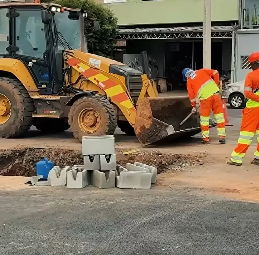Obras de drenagem e novo asfalto avançam no bairro São José, em Paulínia