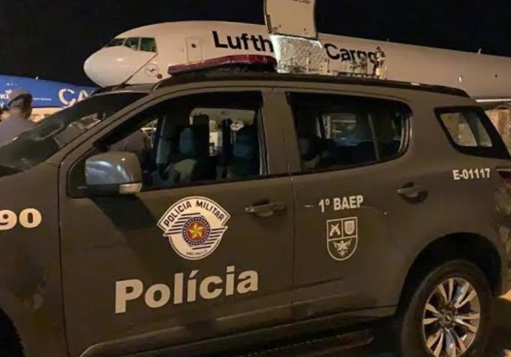 Mulher é presa em Viracopos suspeita de tentativa de homicídio na capital