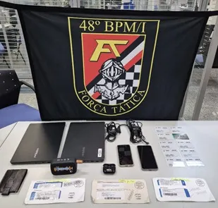 Ladrão é preso furtando agência bancária da Caixa durante o Carnaval