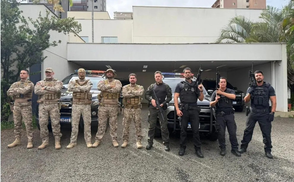 Chefe do tráfico da Paraíba é preso em condomínio de luxo na região