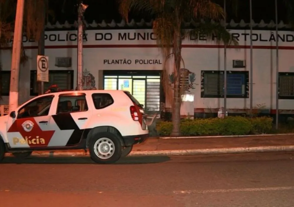 Homem é preso após agredir companheira com socos e ameaçá-la com faca