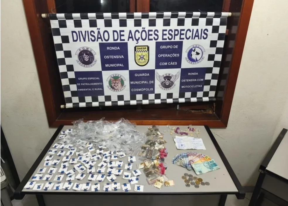 Adolescente é detido com 270 porções de drogas, mas é solto na delegacia