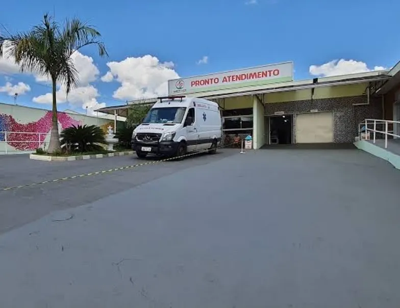 Homem é preso após esfaquear o próprio irmão em Cosmópolis