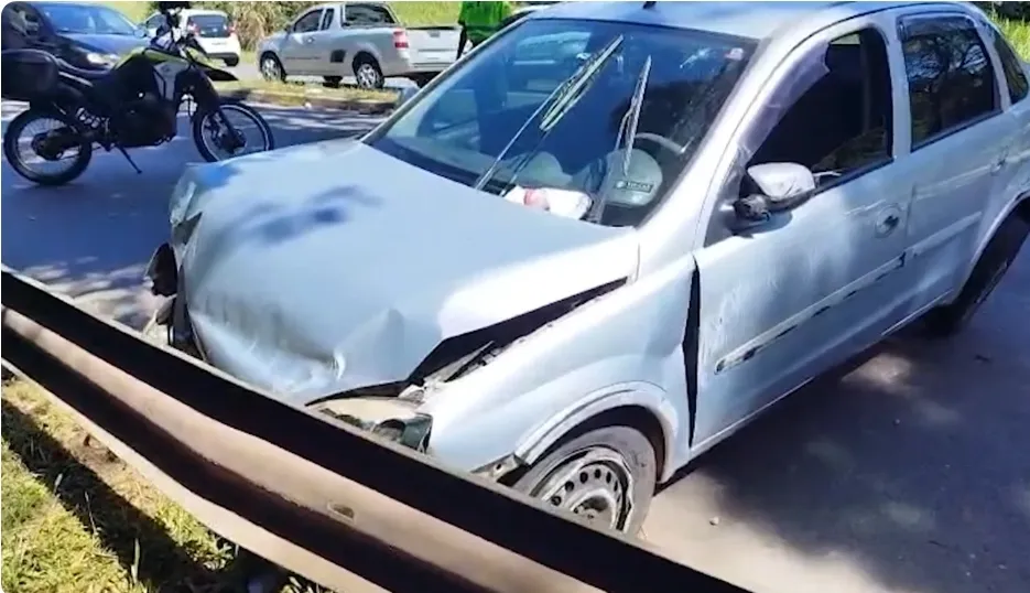 Enteado rouba carro do padrasto e bate veículo em poste de Valinhos