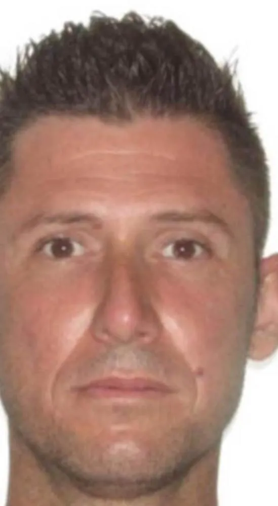 Homem é encontrado morto com mãos amarradas dentro de casa