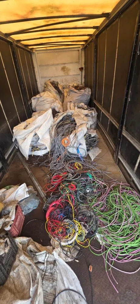Polícia apreende 43 kg de fios furtados em empresa de reciclagem de Campinas
