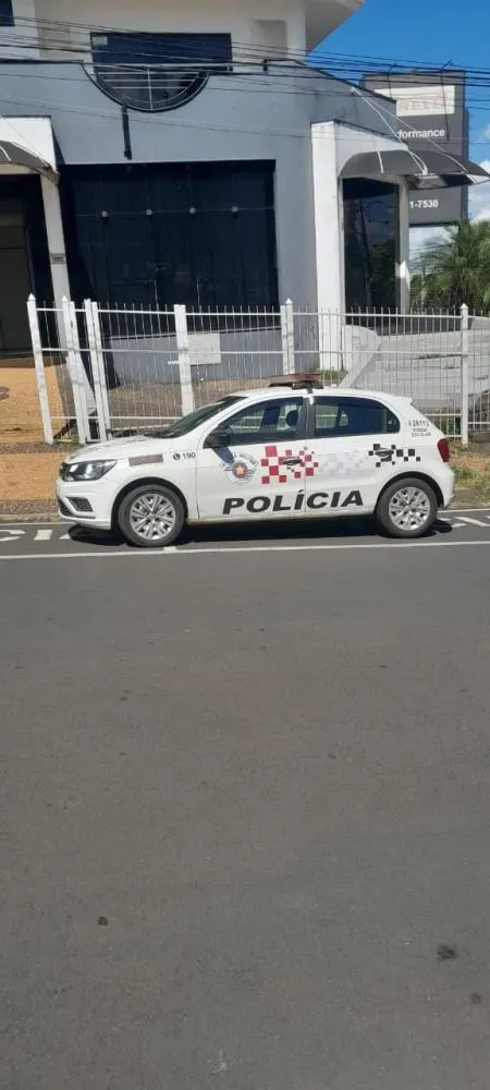 Homem é preso após atacar e agredir mãe, irmão e cunhado em Mogi Guaçu