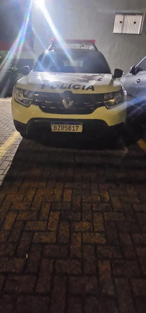 Homem é preso por ameaçar mãe e quebrar móveis da casa da vítima em Mogi Guaçu