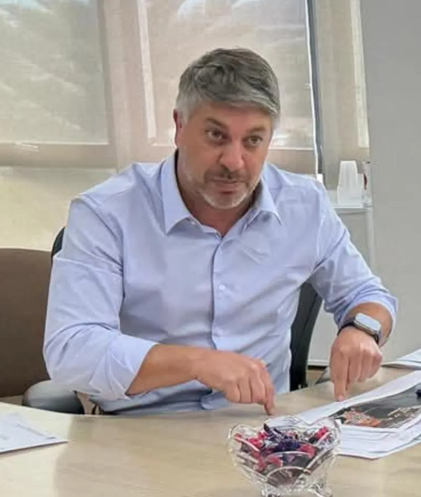 TCE multa Falsetti e secretários por irregularidades na construção de UBS
