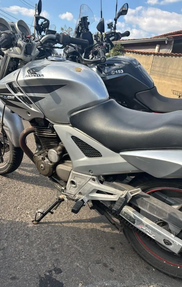 Guarda recupera motocicletas furtadas e prende dois suspeitos após perseguição em Campinas