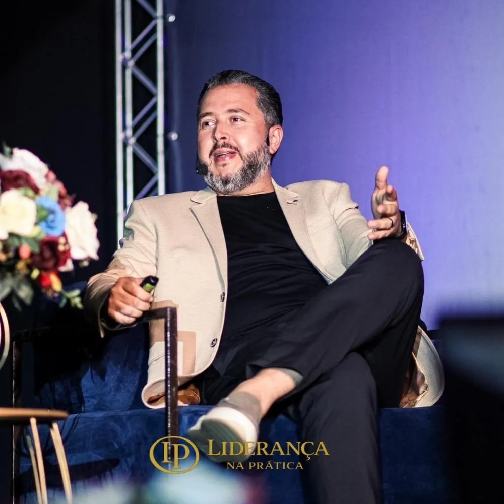 João Cleto realiza palestra sobre Humanização na Saúde e destaca liderança como pilar para transformação no atendimento