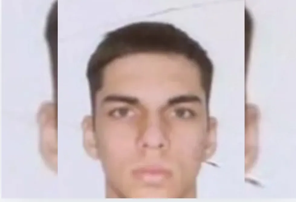 Estoquista de 22 anos morre após colidir motocicleta com árvore em Itapira