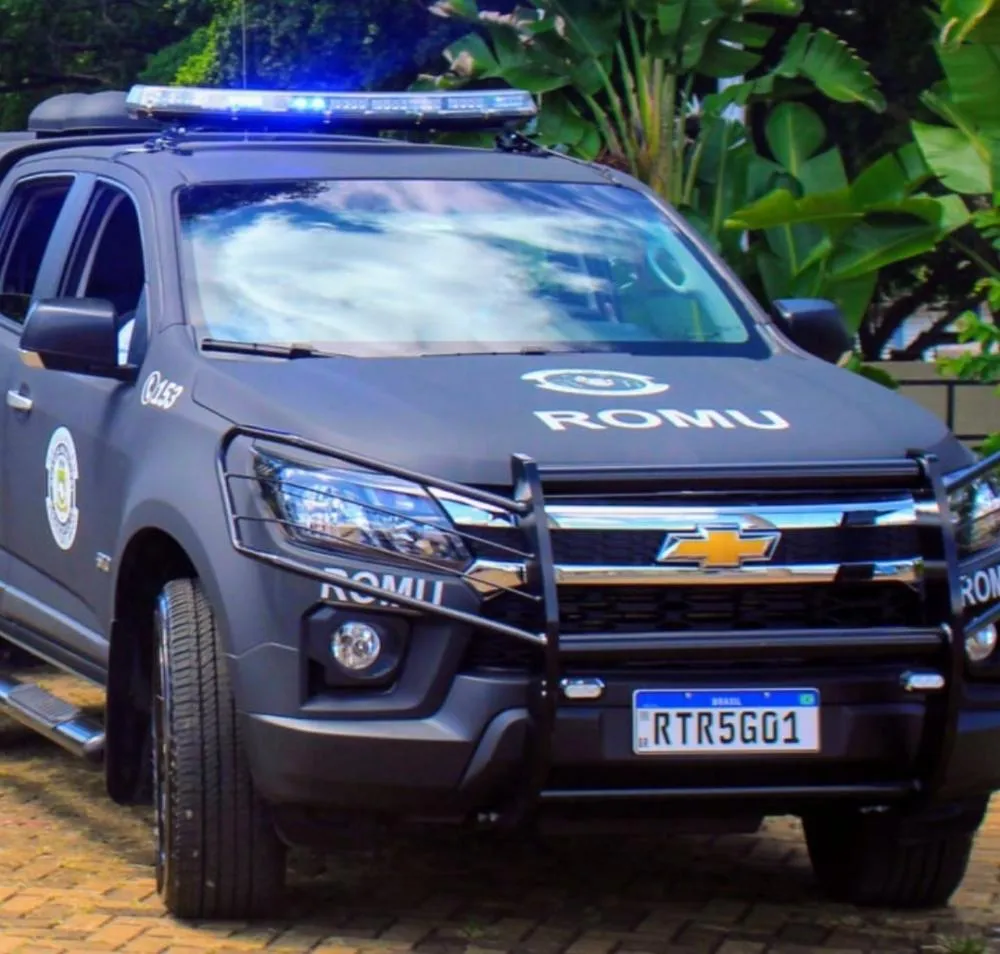 Homem é baleado após tentar tomar arma de GCM em Cosmópolis