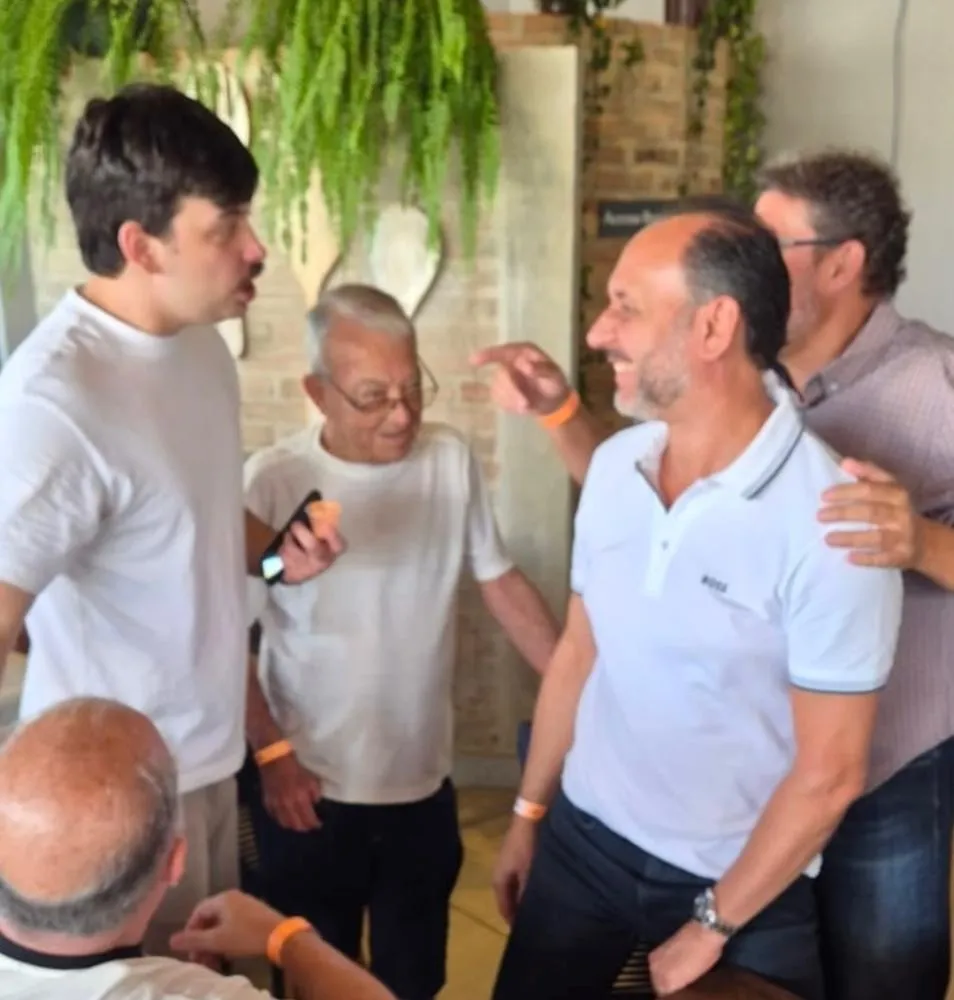 Du Cazellato, cumpre agenda em Mogi Mirim e participa de feijoada no Bar do Tina