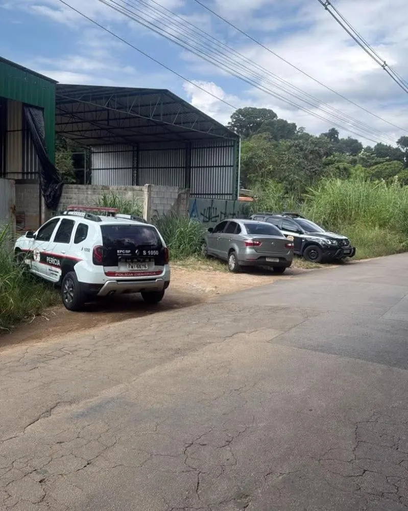 Polícia descobre esquema de roubo e desmanche de caminhões na região