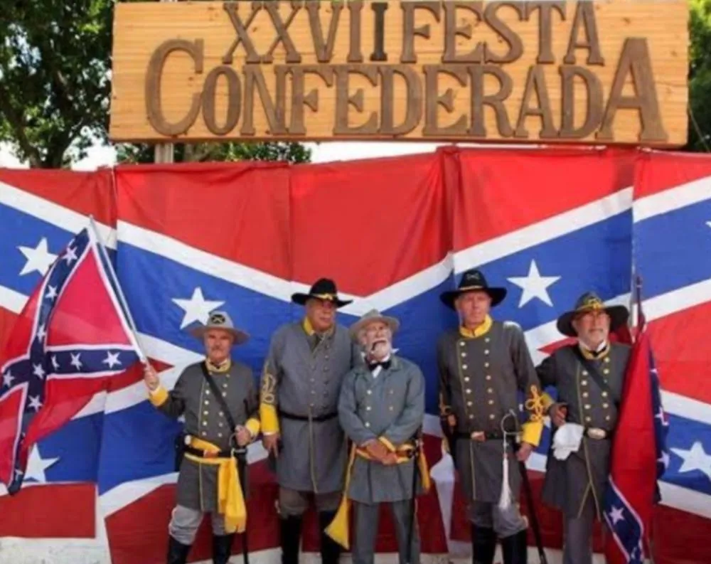 Festa que já usou símbolos racistas retorna com nova roupagem em Santa Bárbara