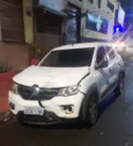 Motorista bêbado e com carro roubado é preso após atingir motociclista em Sumaré