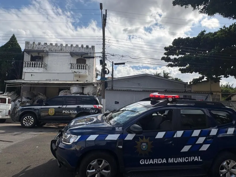 Homem é agredido com garfo no olho durante briga no Bom Prato