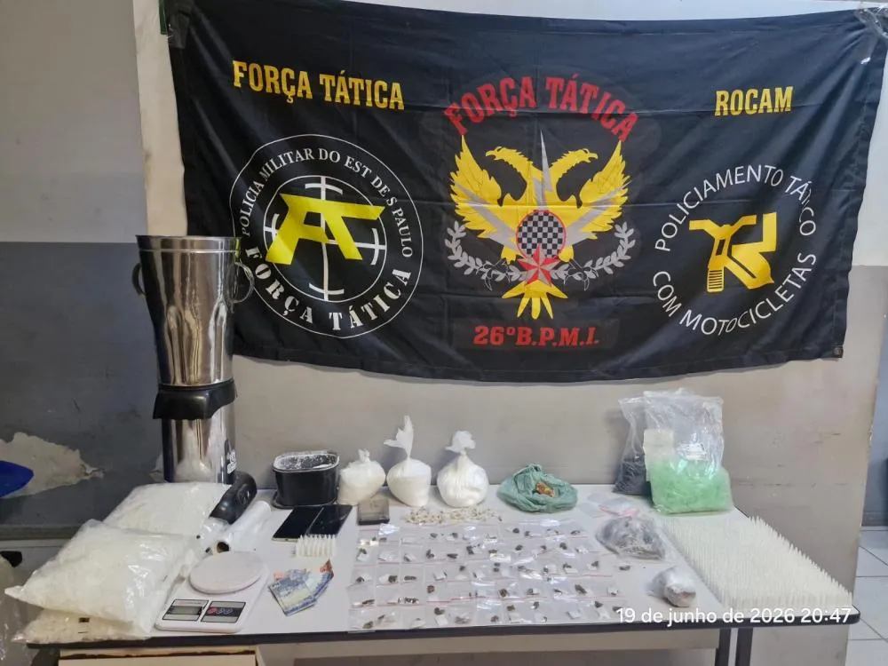 Drogas foram apreendidas pela Polícia Militar (Crédito: Divulgação)