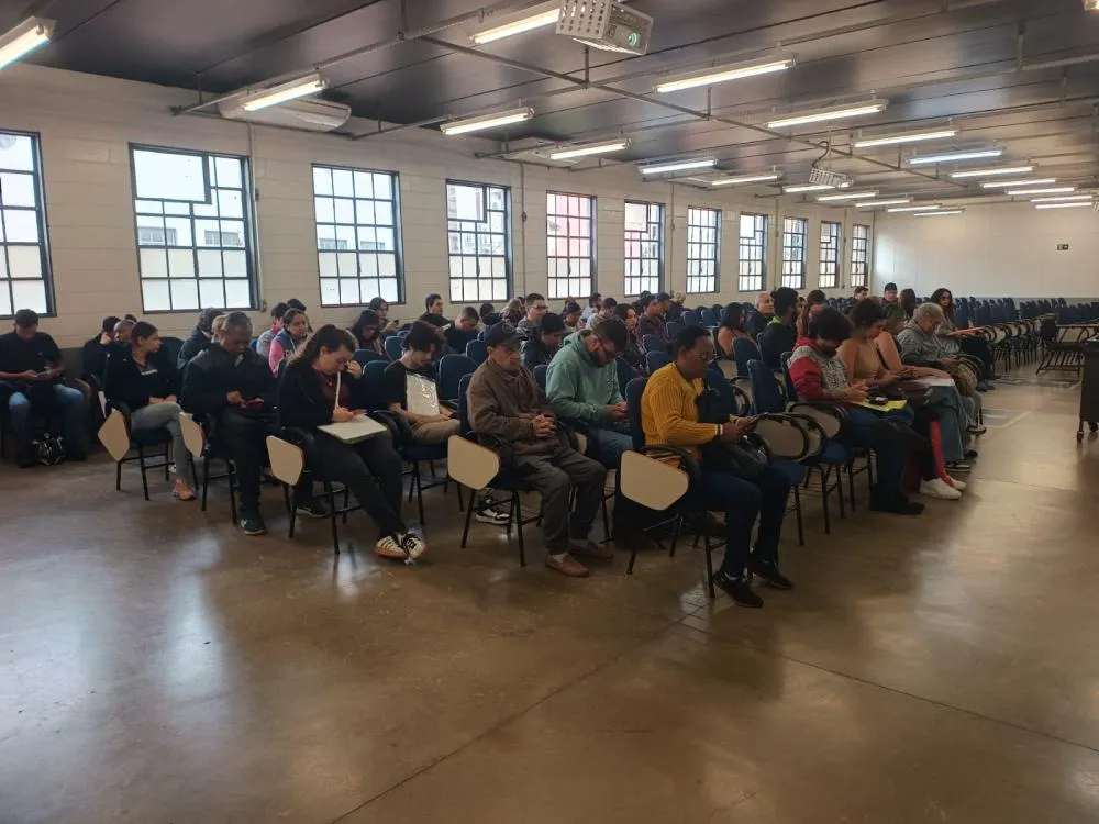 Sumaré abre 40 vagas em mutirão de empregos para auxiliar de movimentação 