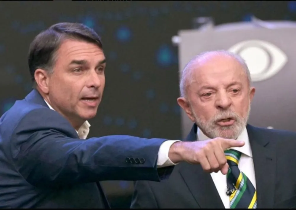 Flávio Bolsonaro venceu Lula em todas as cidades da região