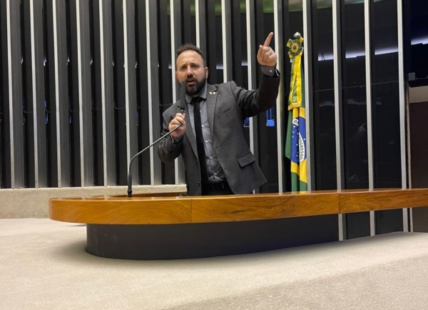 Henrique do Paraíso apresenta projeto para eliminar radares em todo o Brasil