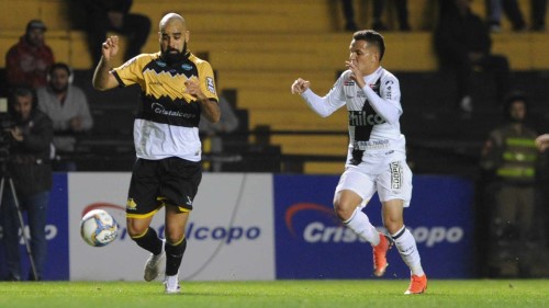 Ponte empata com Criciúma e se aproxima do G4