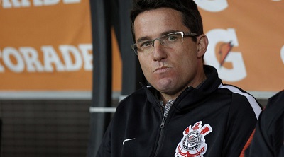  Osmar Loss, ex- técnico do Corinthians, é contratado pelo Bugre