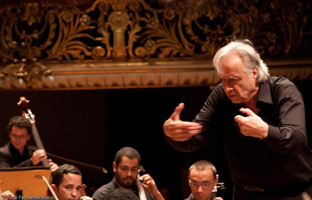 Campinas recebe concerto do maestro João Carlos Martins