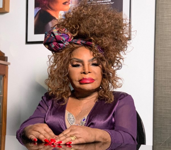 Morre a cantora Elza Soares