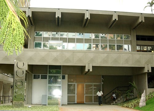 Museu de Arte Contemporânea recebe exposição sobre álbuns de famílias