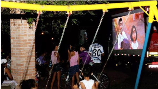 Campinas recebe projeto de cinema itinerante