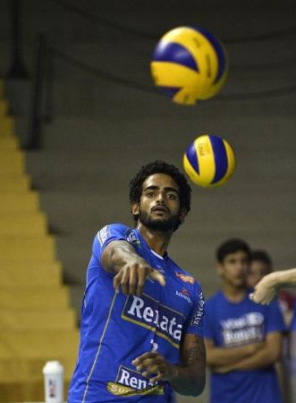  Vôlei Renata reforça elenco com chegada de cubano