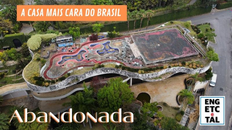 Mansão está abandonada