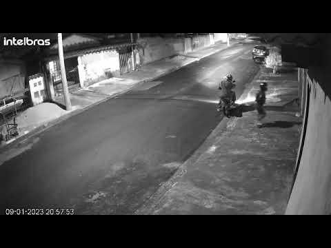 BANDIDOS TENTAM ROUBAR MOTO DE TRABALHADOR