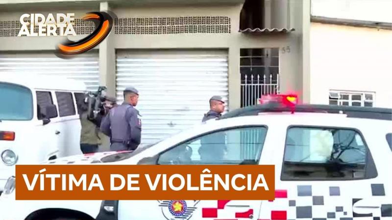 MENINA DE 12 ANOS É ENCONTRADA MORTA DENTRO DE CASA