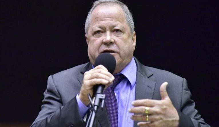CHIQUINHO BRAZÃO FOI MANTIDO PRESO 